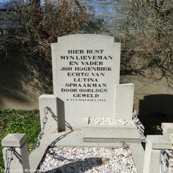 09GrevenbichtProtChurchyardma17sep18.jpg