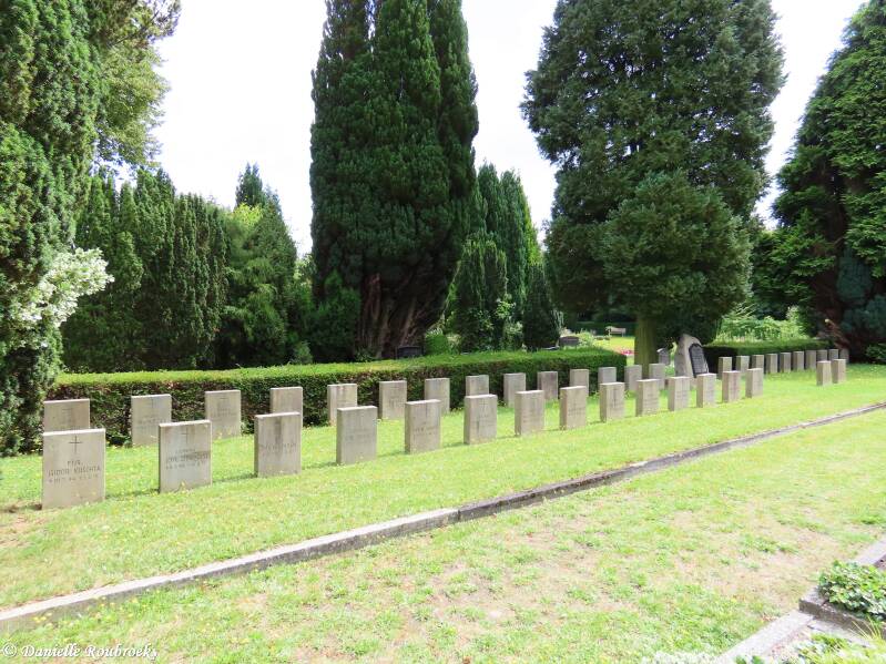 45-oldenburg-ammerl-nder-friedhof-woe24jul24-standard.jpg