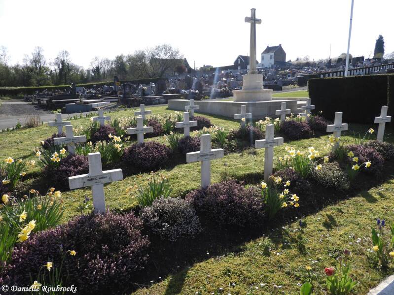 67maubeugesous-le-boiswoe19apr23.jpg
