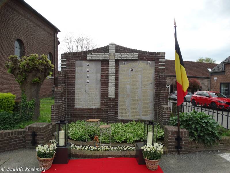 90-vucht-ceremonie-zo7apr24-standard.jpg