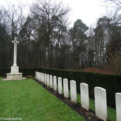 05SwartbroekChurchyarddo22ma18.jpg