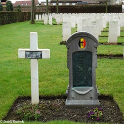 18CambrinChurchyardExtwo28ma18.jpg