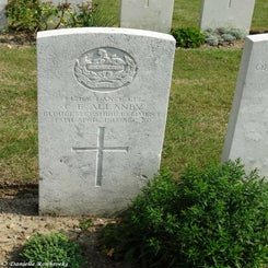 13StVenant-RobecqRoadBCvr26aug16.jpg