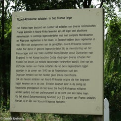 19KapelleFrenchWarCemdo22jun17.jpg