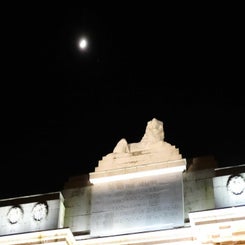 100MeninGate-1.jpg