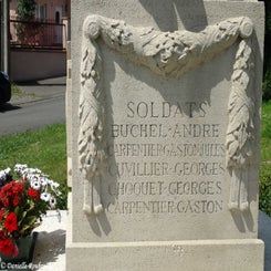 03HamelMonumentdi18jun19.jpg