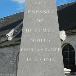 03QuelmesChurchyardzo31jul16.jpg
