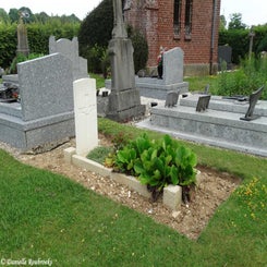 05Bazentin-le-PetitComCemdi18jun19.jpg