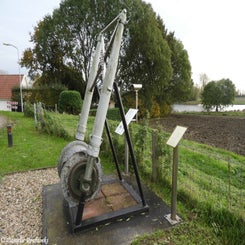 08BatenburgMonumentdo14nov19.jpg