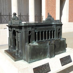 11MeninGatevr23apr21.jpg