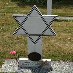 18KapelleFrenchWarCemdo22jun17.jpg