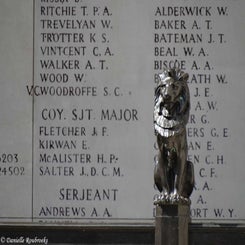 62MeninGate.jpg