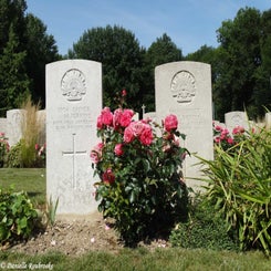 27BecourtMilitaryCemeterywoe17jul19.jpg