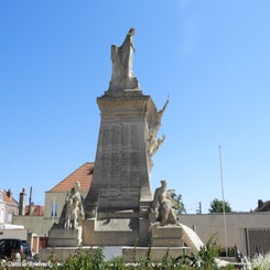 11rosendalmonumentdo9jun22.jpg