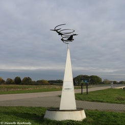 02RavensteinMonumentdo14nov19.jpg
