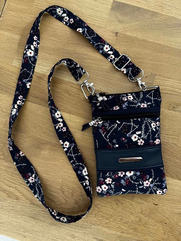 Pochette bandoulière telephone