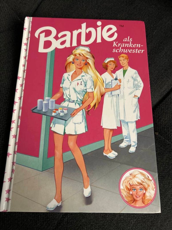 Barbie als Krankenschwester