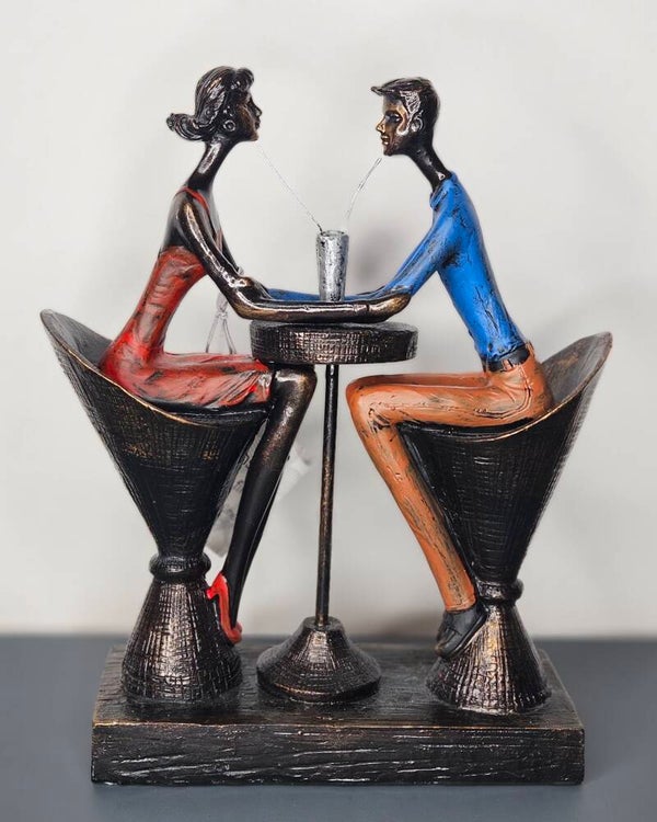 Beeldje, Sculptuur "Tafel voor twee" H.25cm