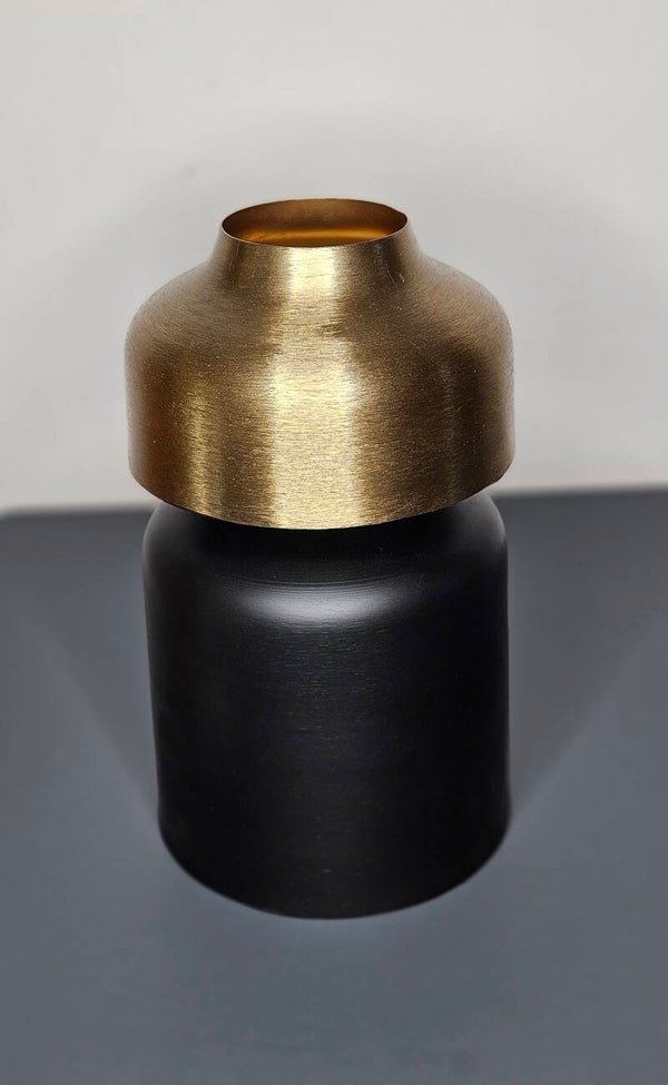 Vaas "Round" Zwart/goud. H.30.5cm
