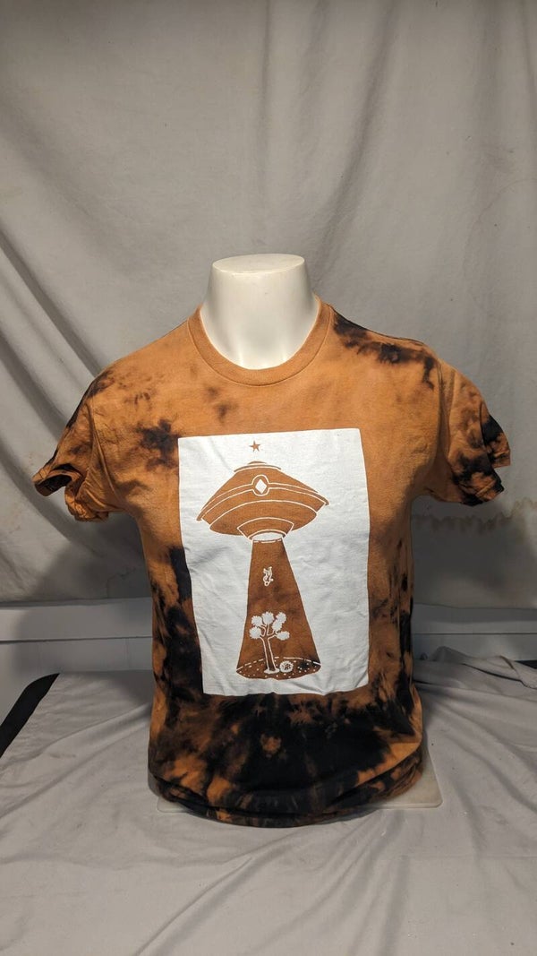 Original "Alien Abduction" T-shirt White Design Tie Dye Medium