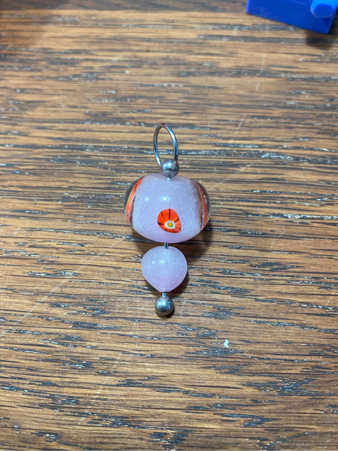 Glaskralen met hanger