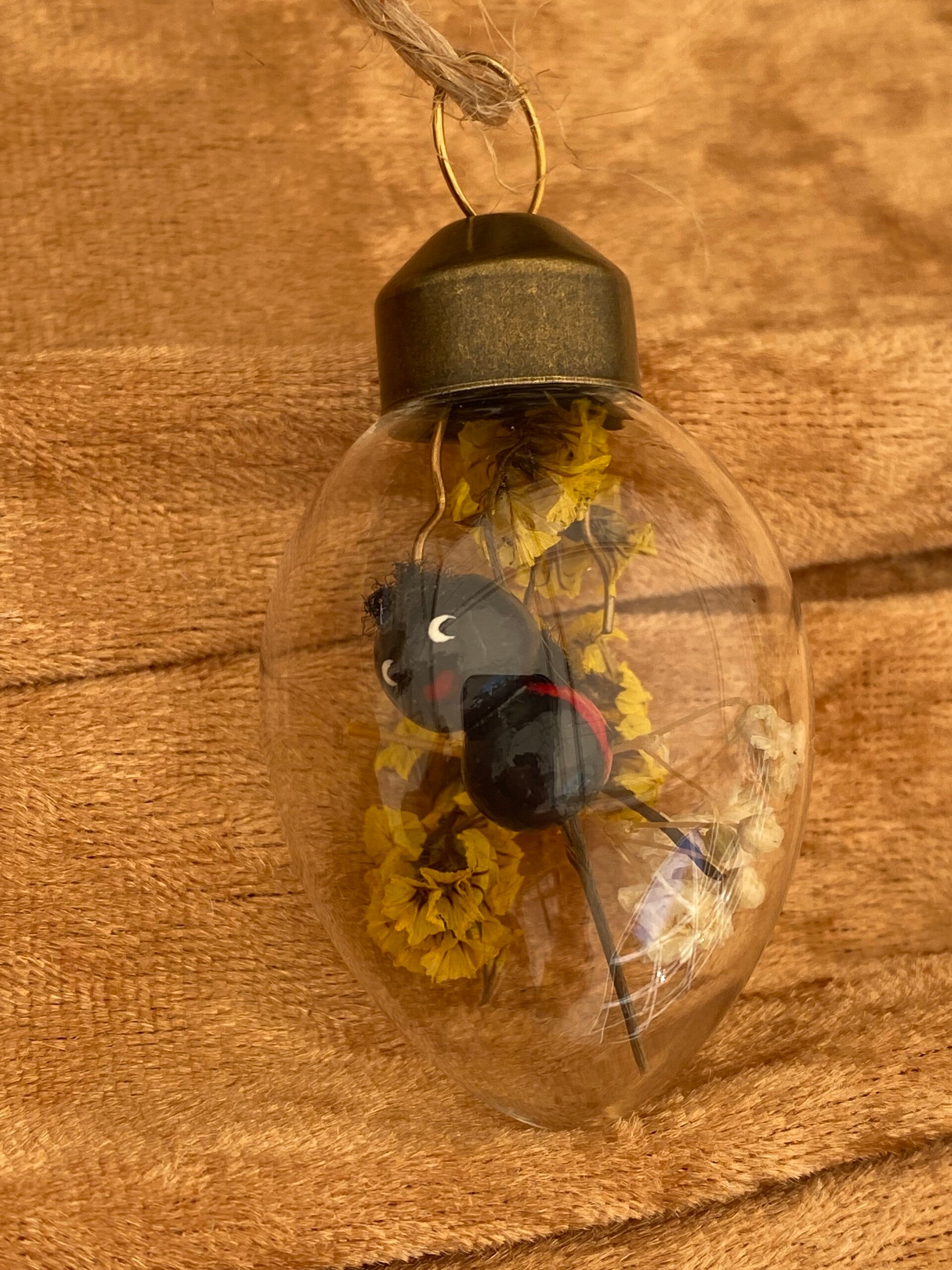 Glazen ei met lieveheersbeestje