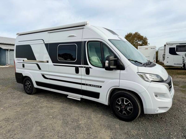 Fourgon ADRIA TWIN 600 SPB Plus - 2023 - 24300 km