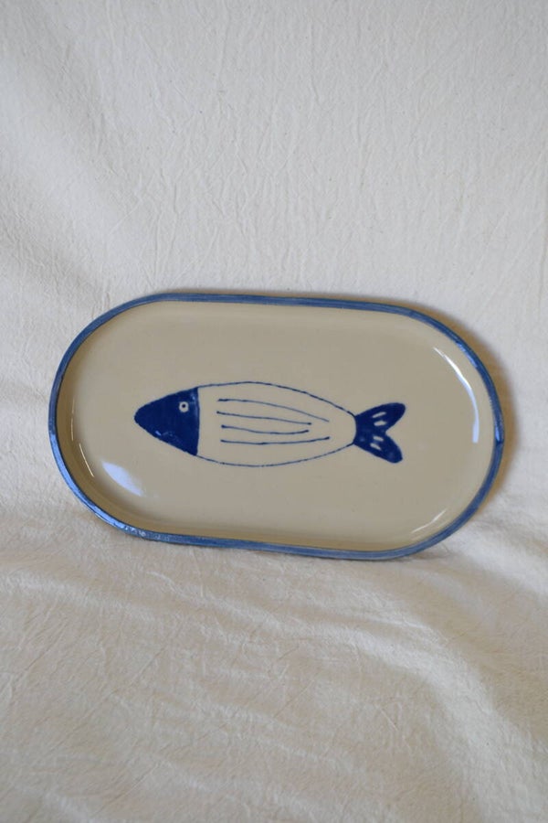 Klein ovaal bord met vis