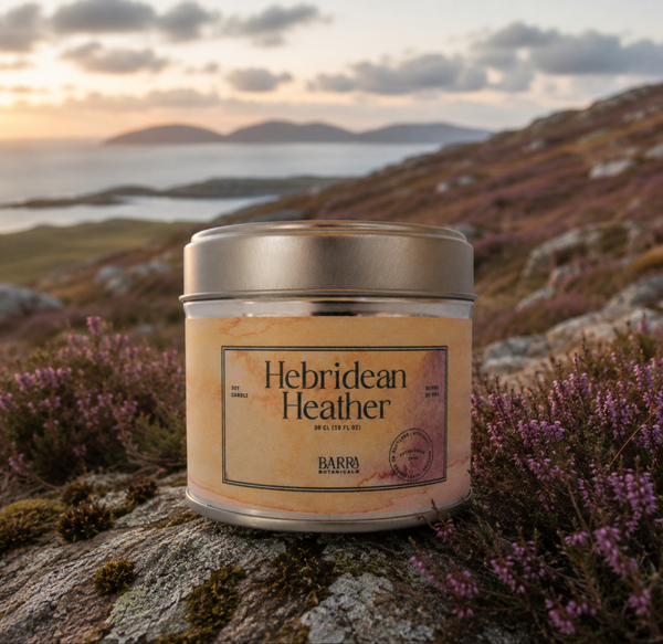 Hebridean Heather soy wax candle tin