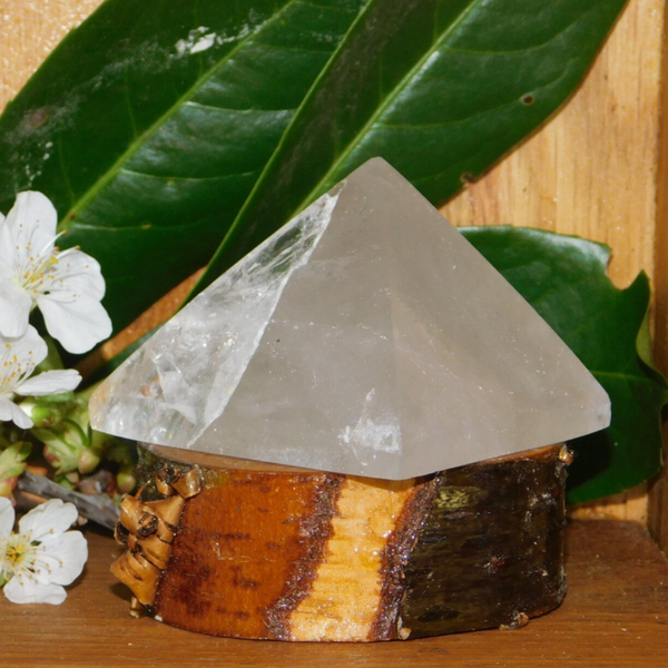Bergkristal Piramide - 6 cm - 200 g - Sculptuur
