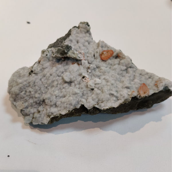 64 - Kwarts met Calciet Ruw K-C-1