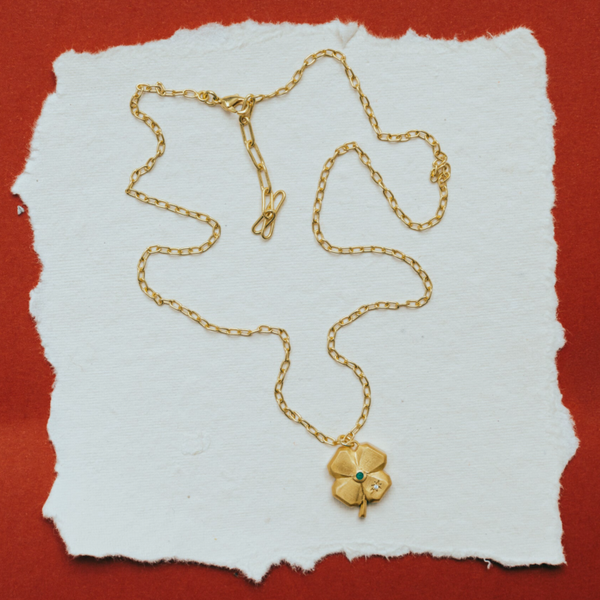 LUCKY CLOVER Necklace