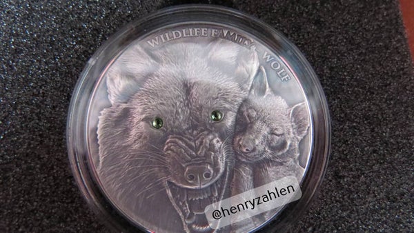 "Wolf" aus der Serie: "Wildlife Family" 1oz Silbermünze Niue 2017