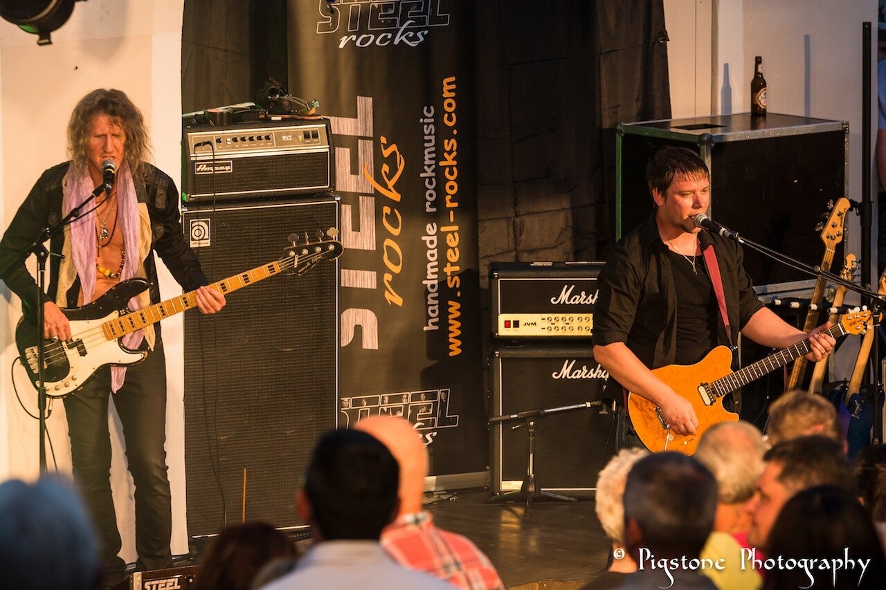 steel-rocks-live-ulmerfeld-2016-17-standard.jpg