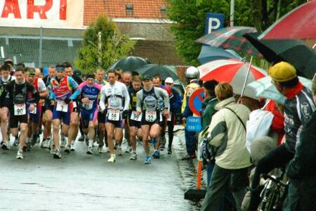 2002-04-14_duatlon_geluwe_foto01-standard.jpg