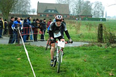 2002-12-08_bk_winterduatlon_oeselgem_foto08-standard.jpg