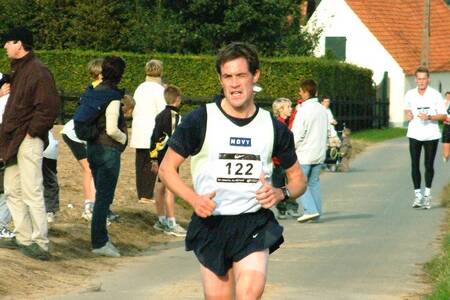 2004-10-09_stratenloop_tiegem_12-standard.jpg