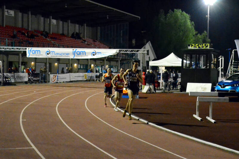 2013-06-01_1500m_oordegem_08-standard.jpg