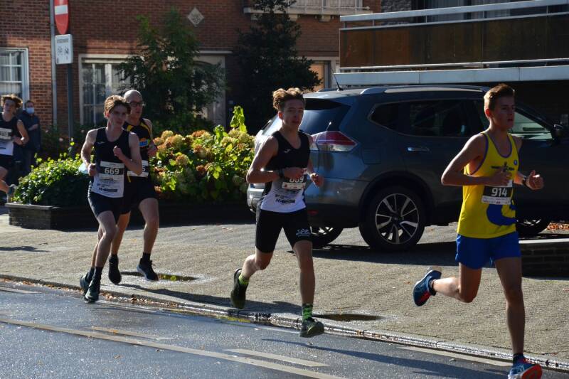 2020-05-11_stratenloop_lokeren_16-standard.jpg