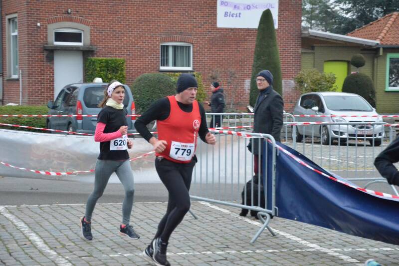 2022-12-04_kerstloop_waregem_15-standard.jpg