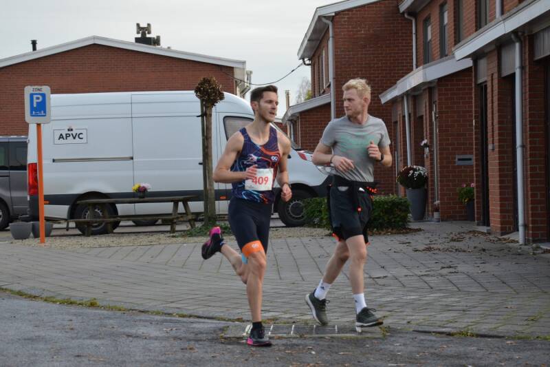 2023-11-12_poppiesrun_zonnebeke_06-standard.jpg