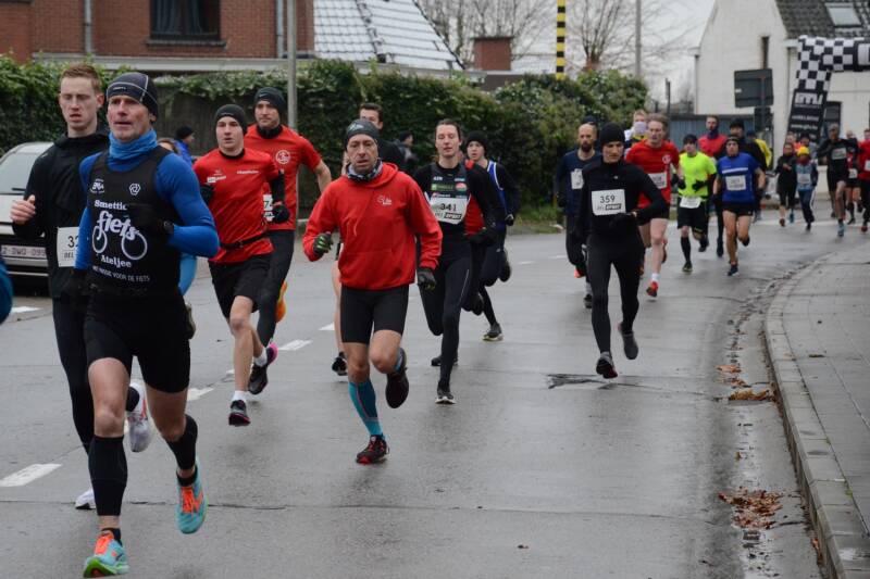2023-12-03_kerstloop_waregem_05-standard.jpg