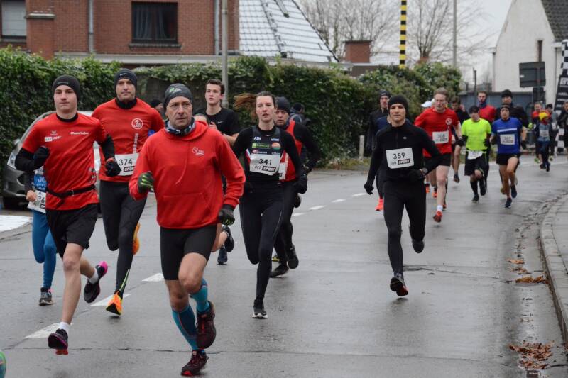 2023-12-03_kerstloop_waregem_06-standard.jpg