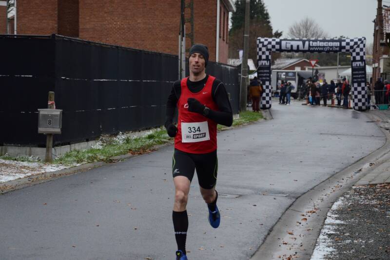 2023-12-03_kerstloop_waregem_11-standard.jpg