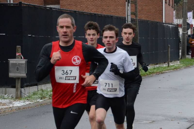 2023-12-03_kerstloop_waregem_15-standard.jpg