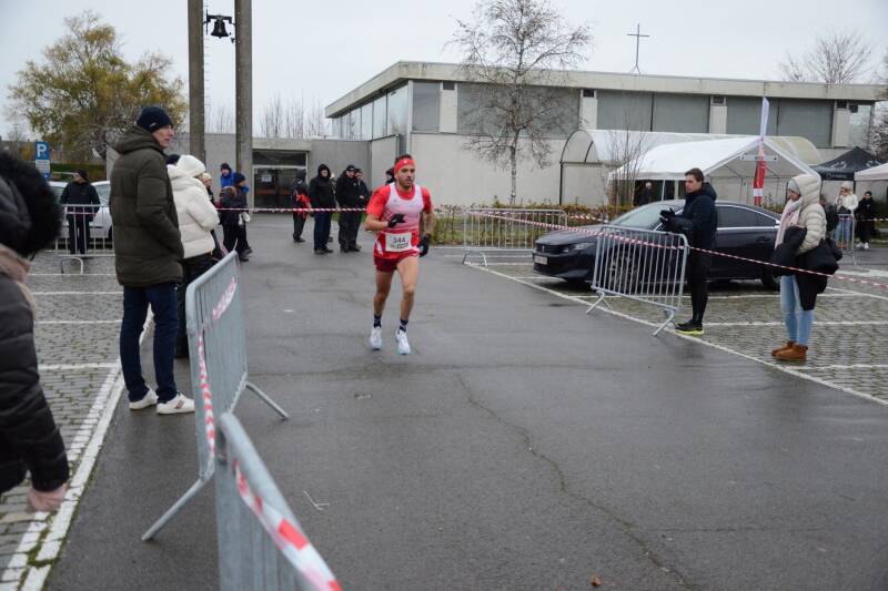 2023-12-03_kerstloop_waregem_27-standard.jpg