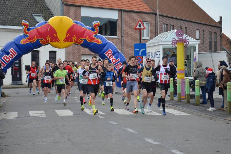2024-12-01_kerstloop_waregem_02-standard.jpg