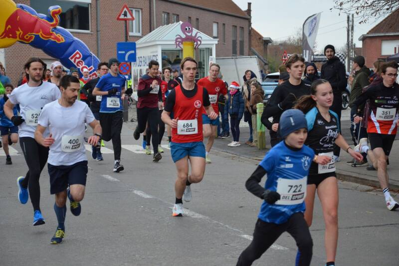 2024-12-01_kerstloop_waregem_05-standard.jpg