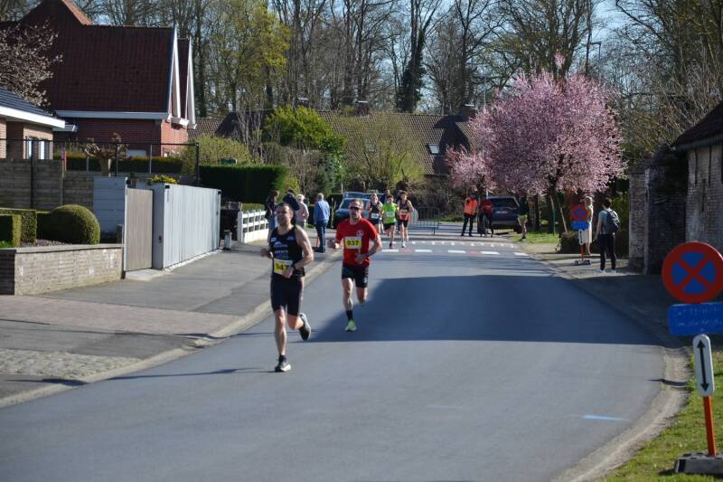 2025-03-29_schalienhofloop_vichte_10-standard.jpg