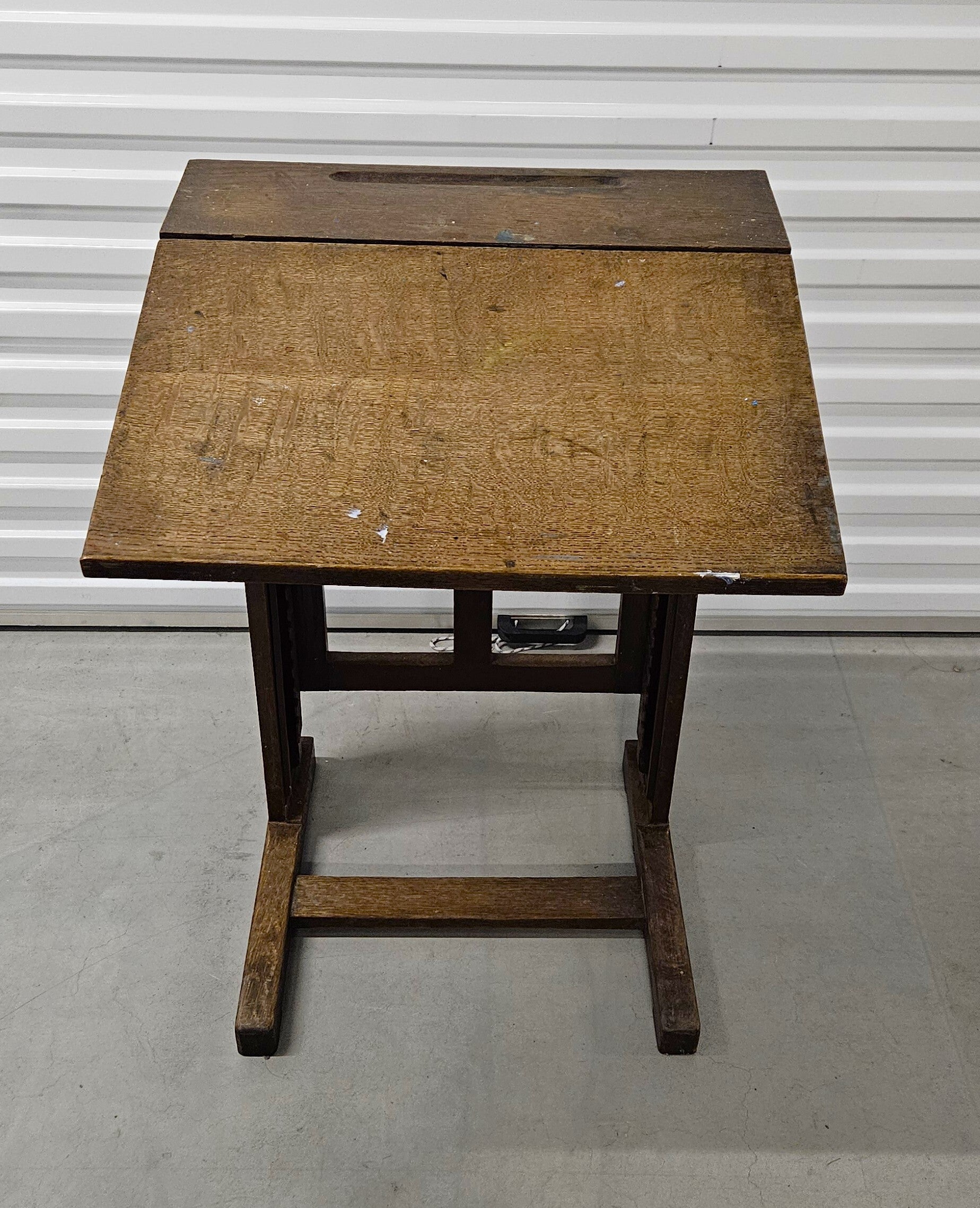 Een Vintage Houten Lessenaar van Tekentafel